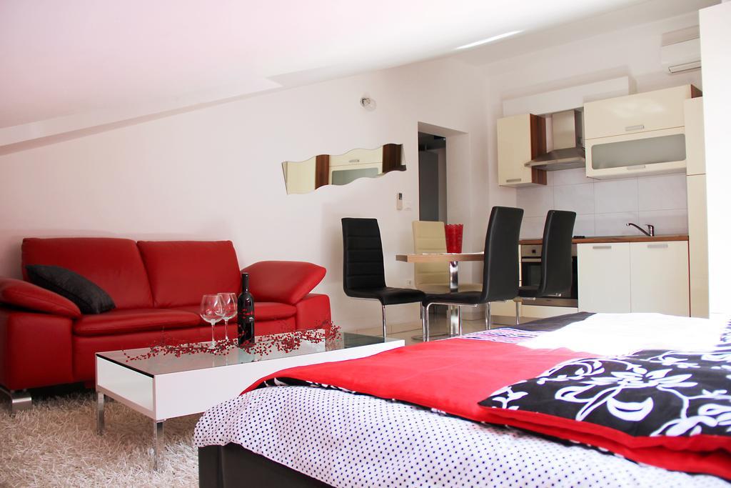 Apartments Villa Lili ウマグ 部屋 写真