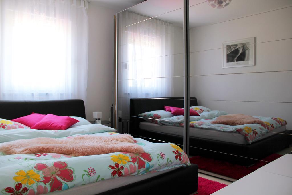 Apartments Villa Lili ウマグ 部屋 写真