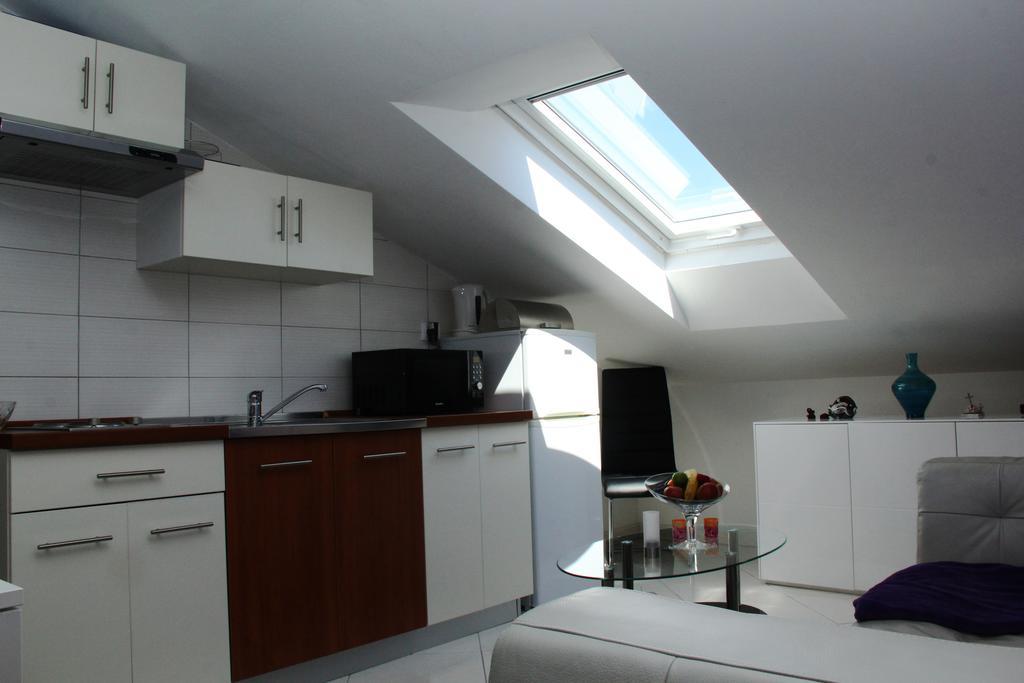 Apartments Villa Lili ウマグ 部屋 写真