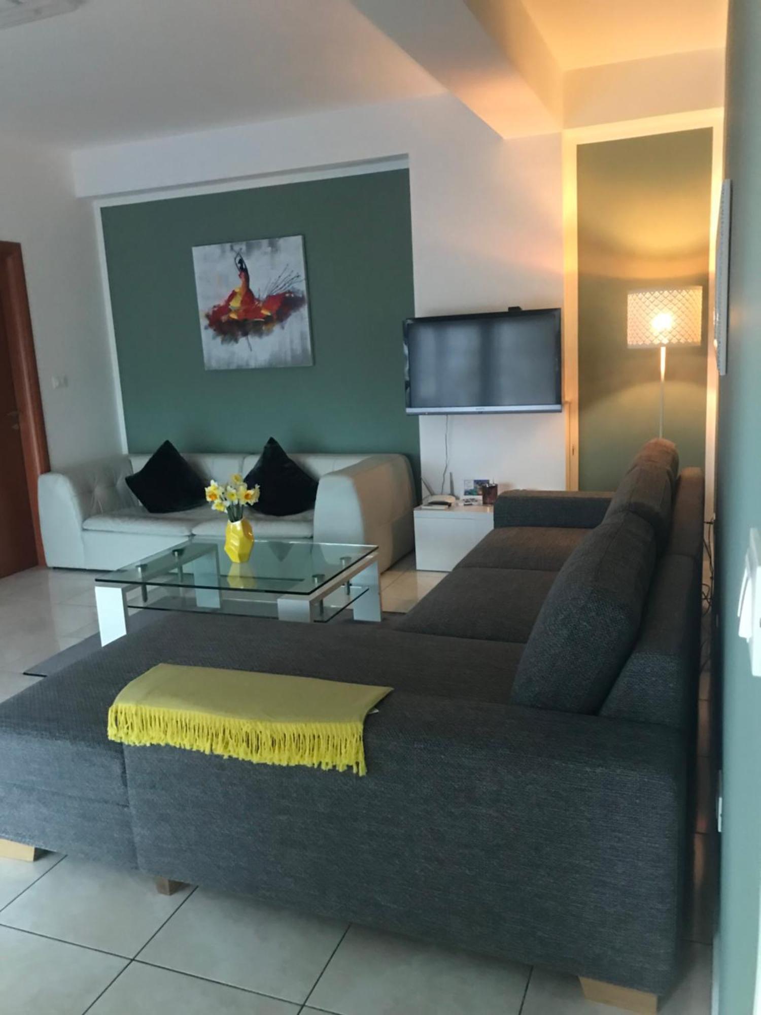 Apartments Villa Lili ウマグ エクステリア 写真