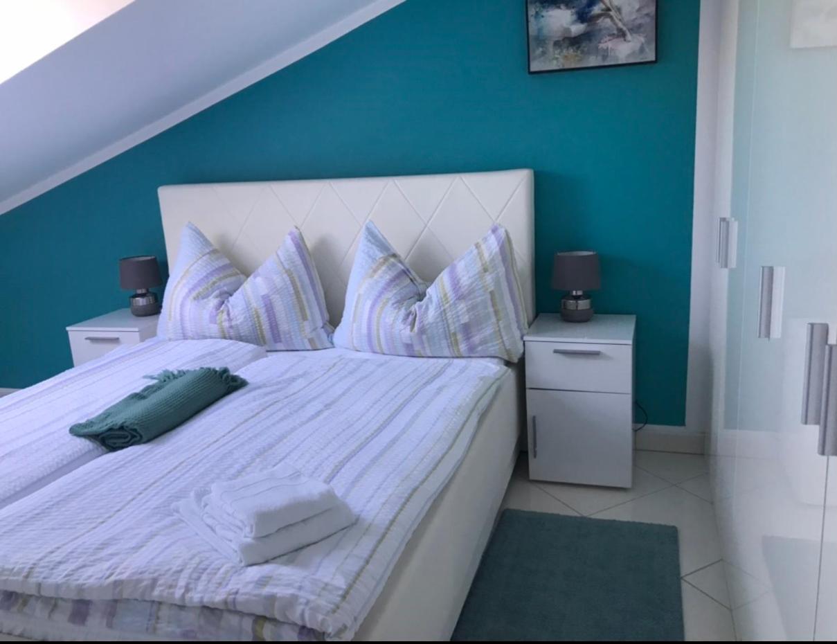 Apartments Villa Lili ウマグ エクステリア 写真
